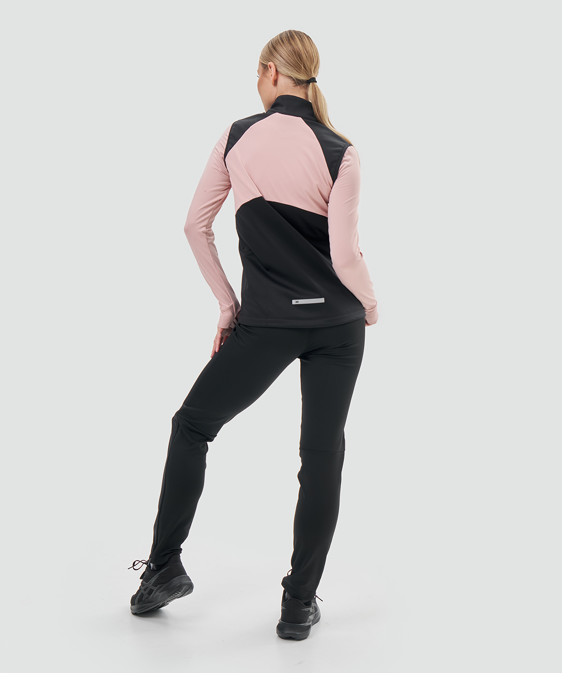 Жилет тренировочный Nordski Core Black/Soft Pink W